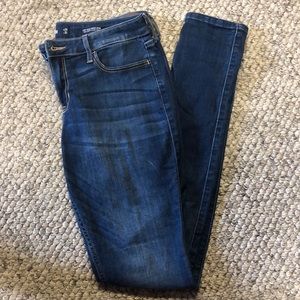 dark wash skinny Hollister jeans!